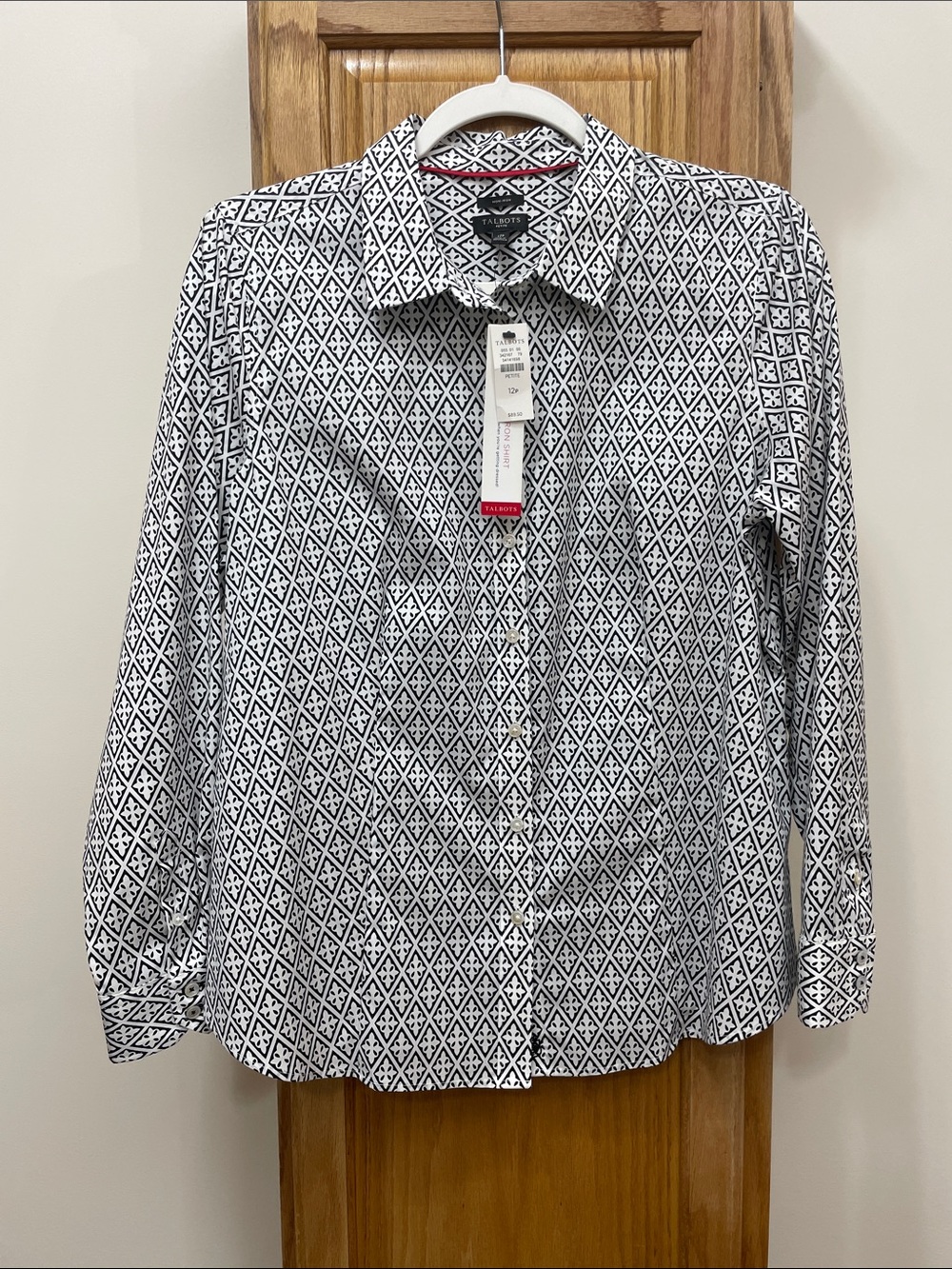 Talbots Black & White Geometric Button-Down Blouse Size 12 Petite NWT